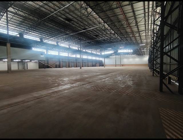 5,861M² WAREHOUSE TO LET IN GOSFORTH PARK